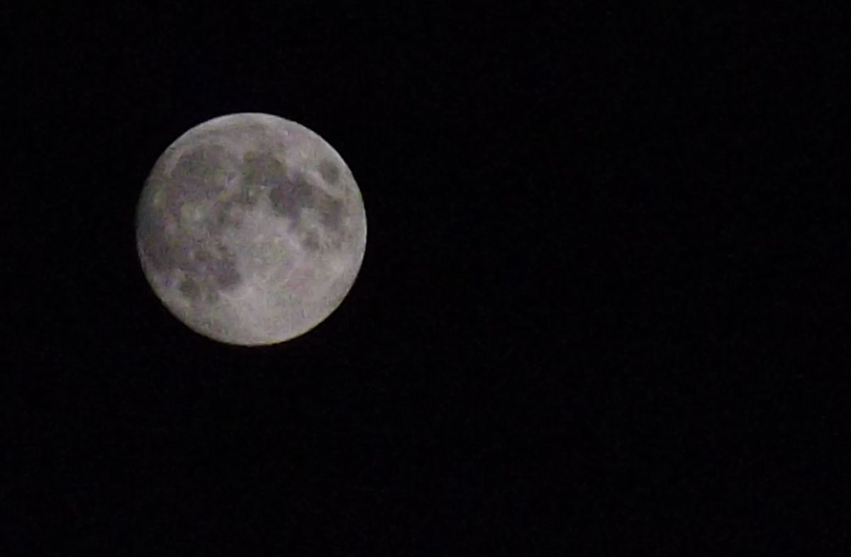 280 - Dans la Lune